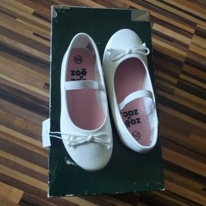 Pretty white lil girls shoes